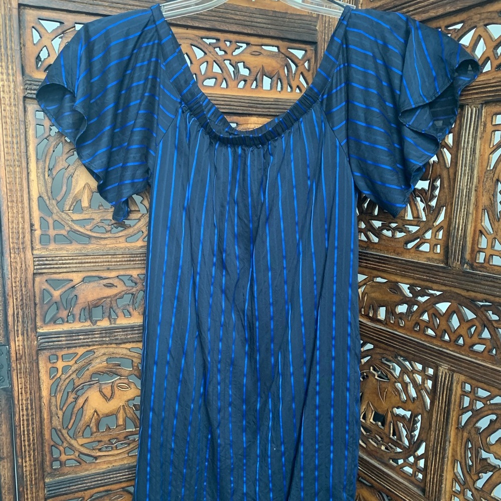 Banana republic off the shoulder vertical striped